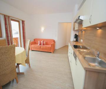 Spacious Apartment in Uderns near Ski Area