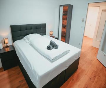 Vienna Shopping Center 6a Apartment