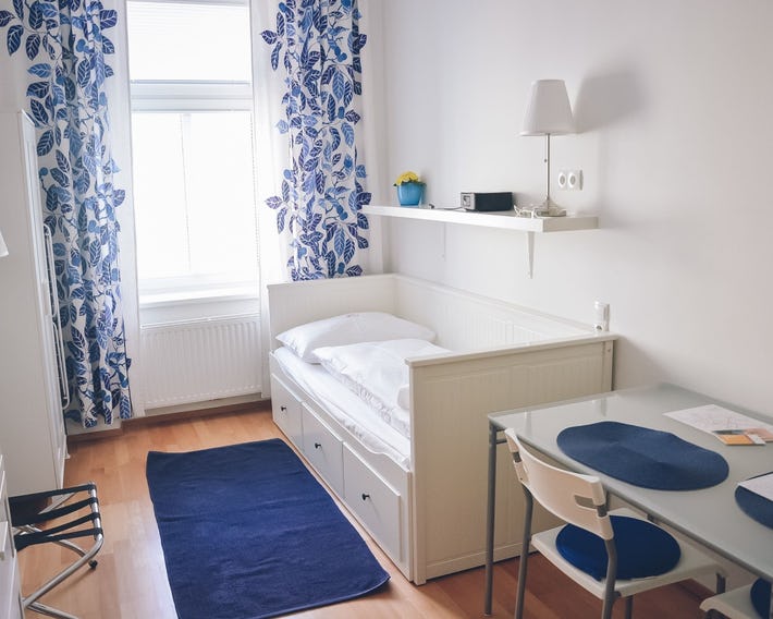 Jl Apartments