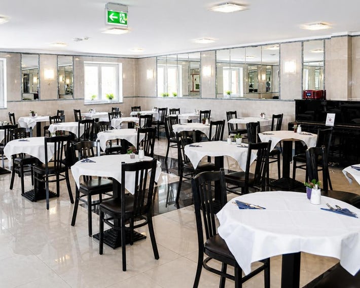 Hotel Donaustadt Kagran - at Metro U1