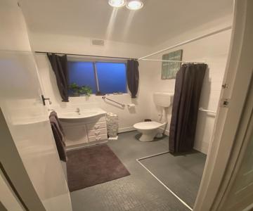 Apartment On Tennyson