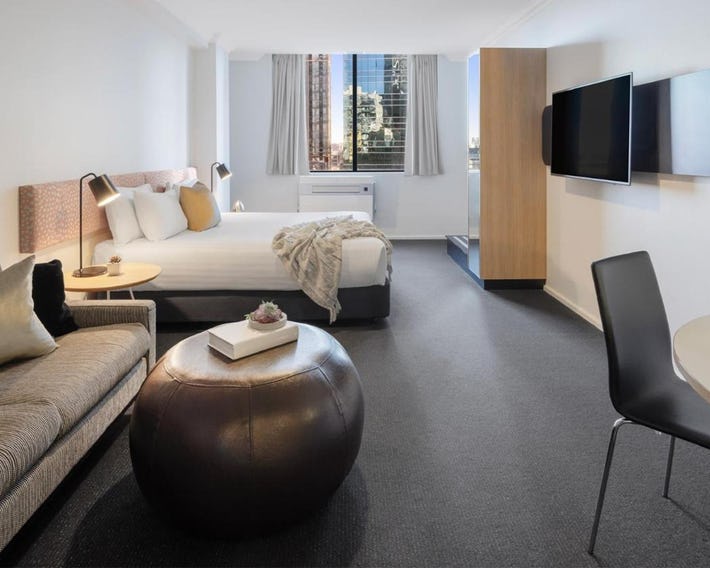 Oaks Perth Hotel