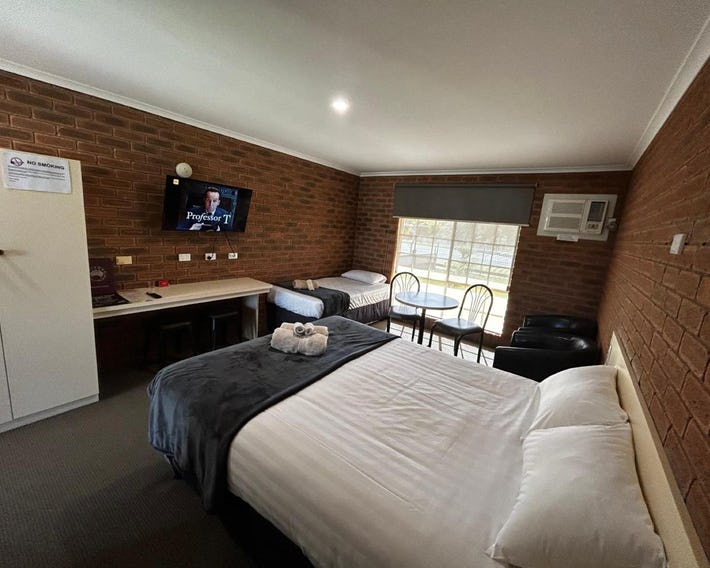 Balranald Colony Inn Motel