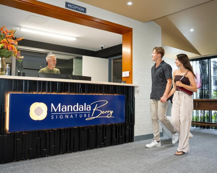 Mandala Signature Berry