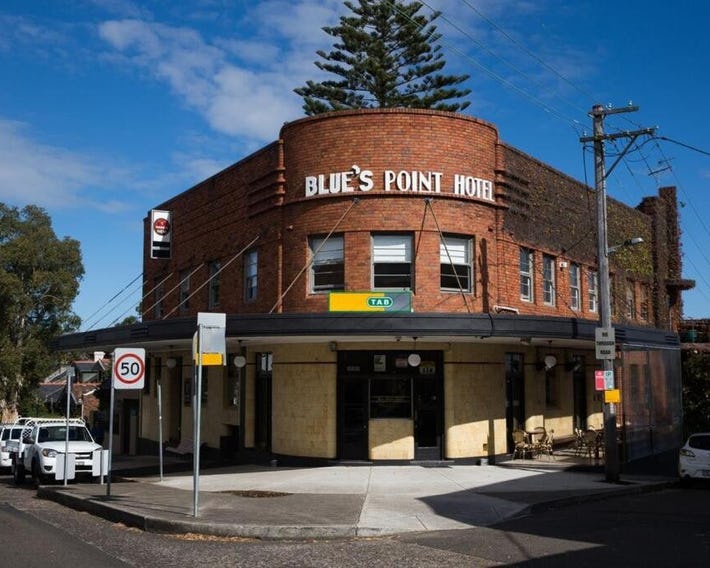 Blues Point Hotel
