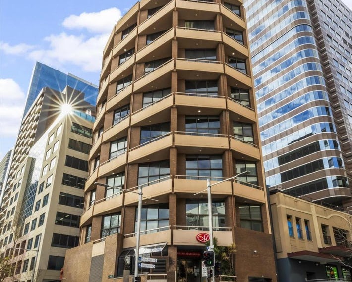 Metro Apartments on Darling Harbour