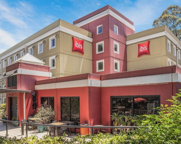 ibis Thornleigh