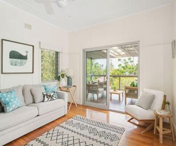 The White Rabbit - with studio & covered deck
