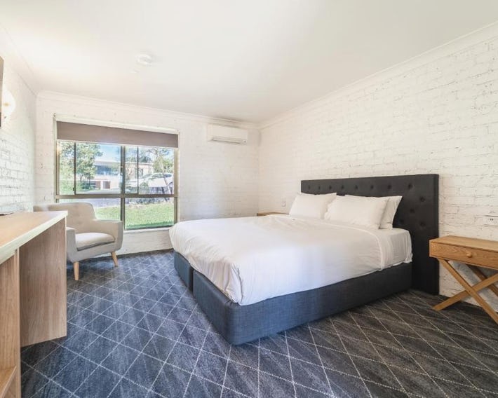 Lakeview Hotel Motel