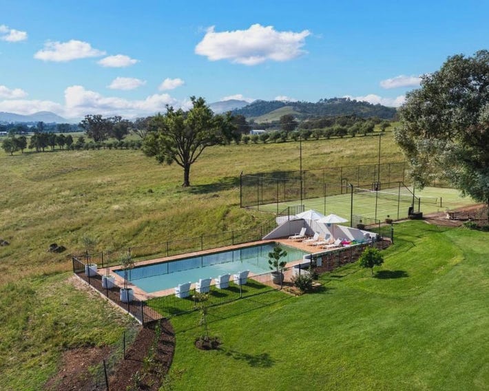 Stay in Mudgee The Grove, The Church, And Premium Private Homestead