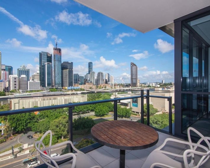Hope Street Apartments by CLLIX
