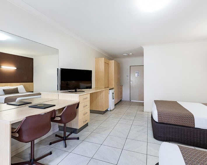 Reef Gateway Hotel