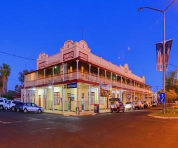 Hotel Corones