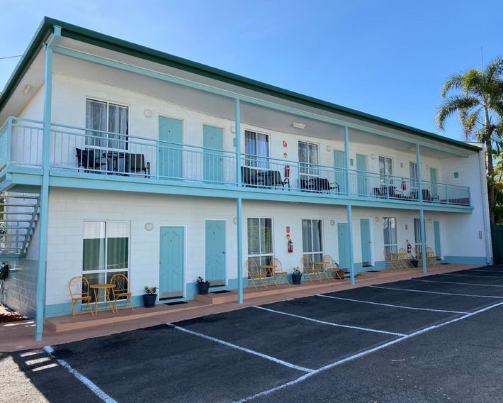 Central Point Motel