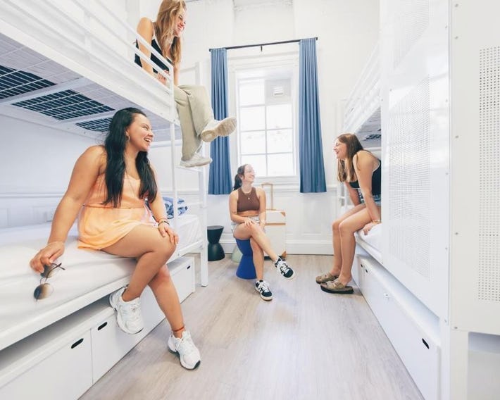 Maze Backpackers - Gold Coast