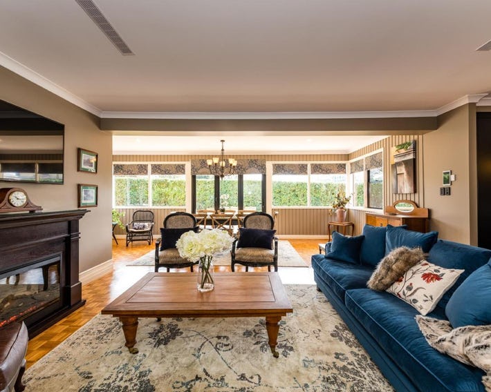Hedge House - luxury, space, style, great location