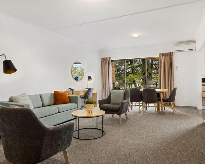 Oxley Court Serviced Apartments