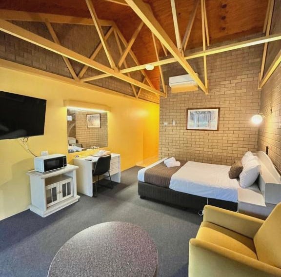 High Country Motor Inn Bright