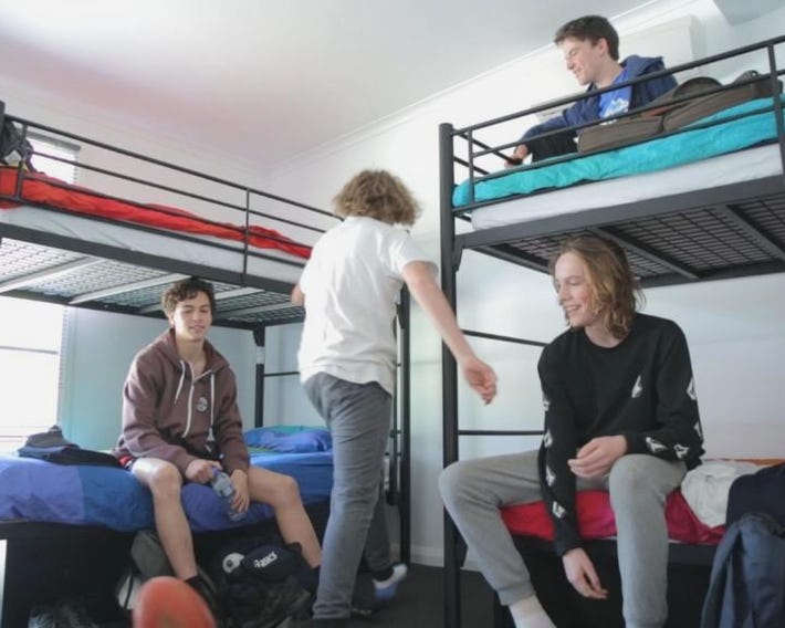 Alpine Sports Lodge