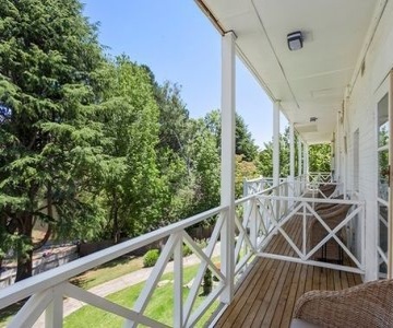 Lake Daylesford Apartments