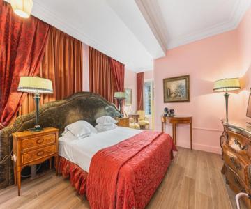 Bord'eau Canal Suites