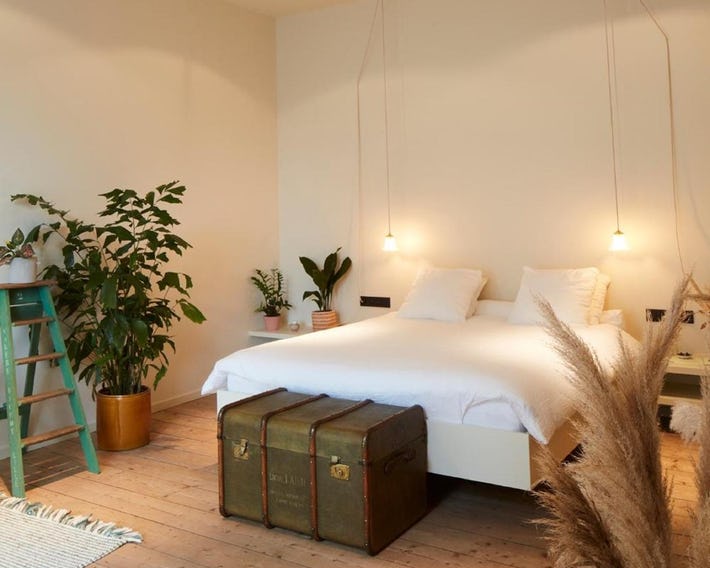 Chambre d'Amis by Alix