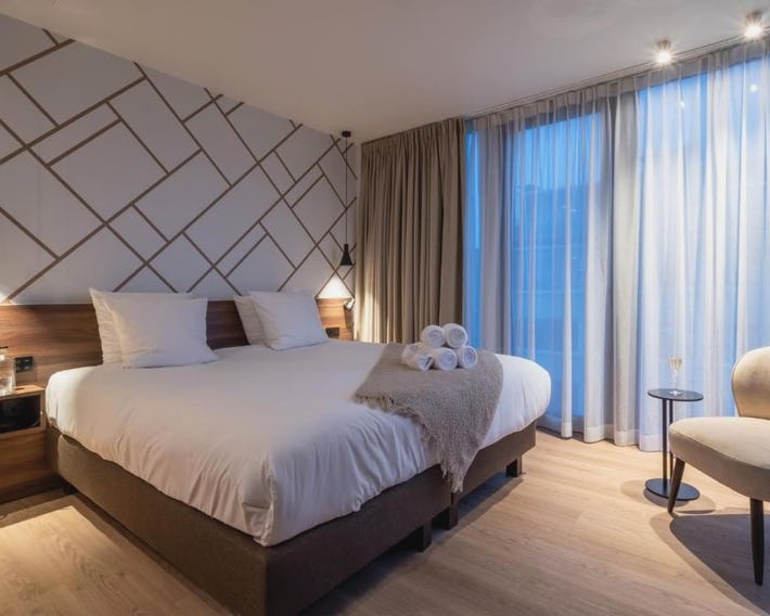 ONE TWO FOUR - Hotel & Spa