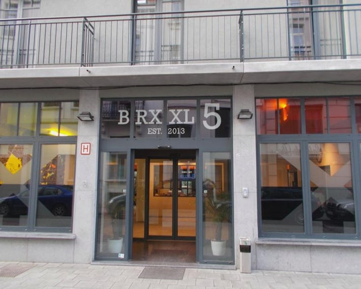 Brxxl 5 City Centre Hostel