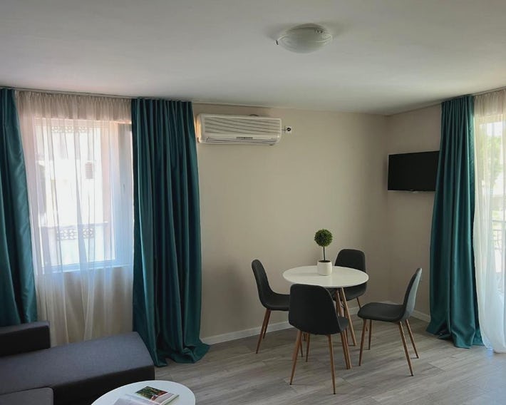 Lotos Apartments