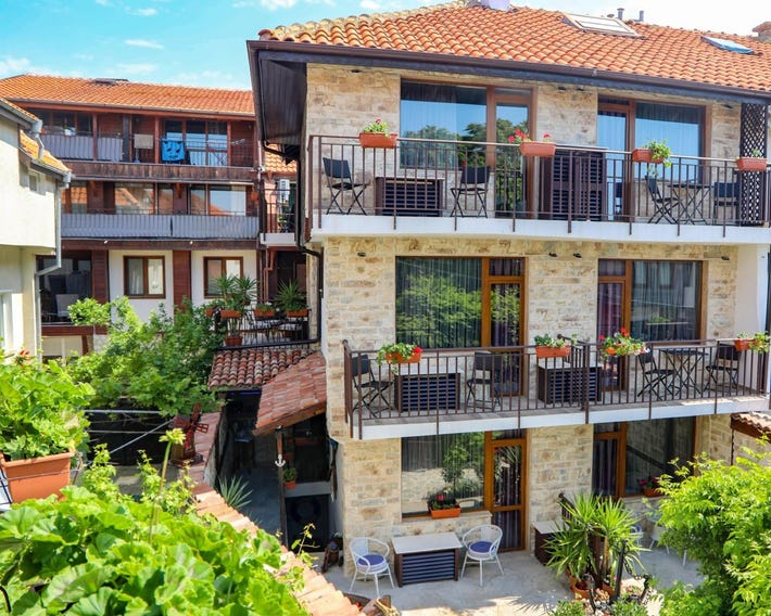 Kirios Hotel