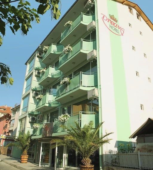 Dreams Family Hotel