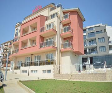 Hotel Ray