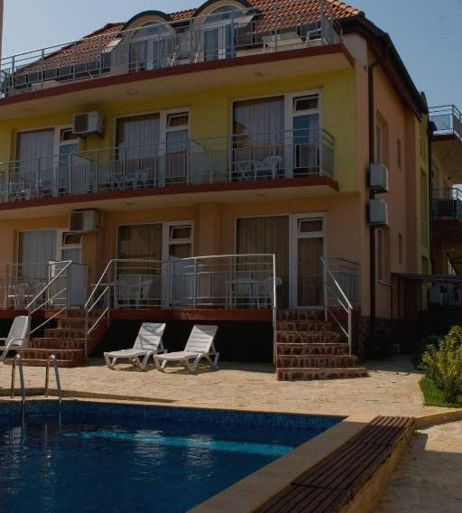 Barex Family Hotel