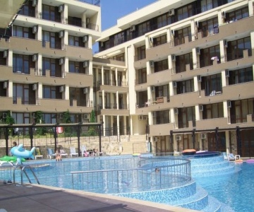 Luxor Apartments