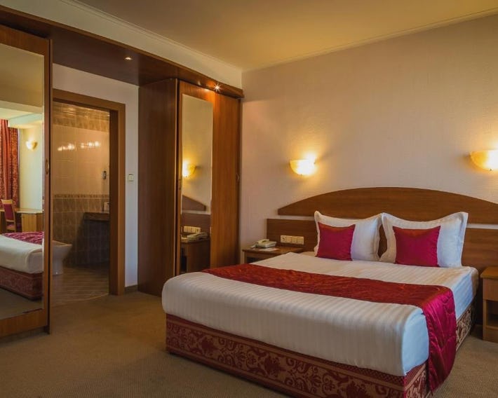 Hotel Sevlievo Plaza