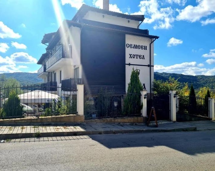 Family Hotel Bela