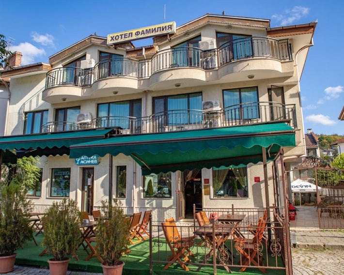 Family Hotel Familia