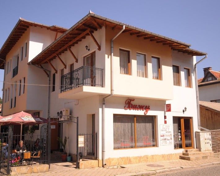 Guest Rooms Biju
