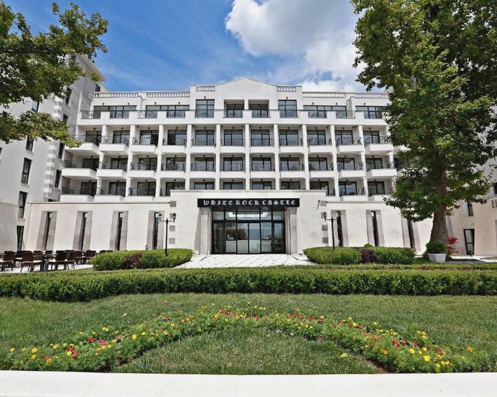 White Rock Castle Suite Hotel & SPA