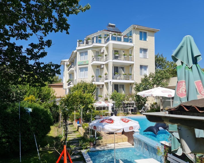 Hotel Rai