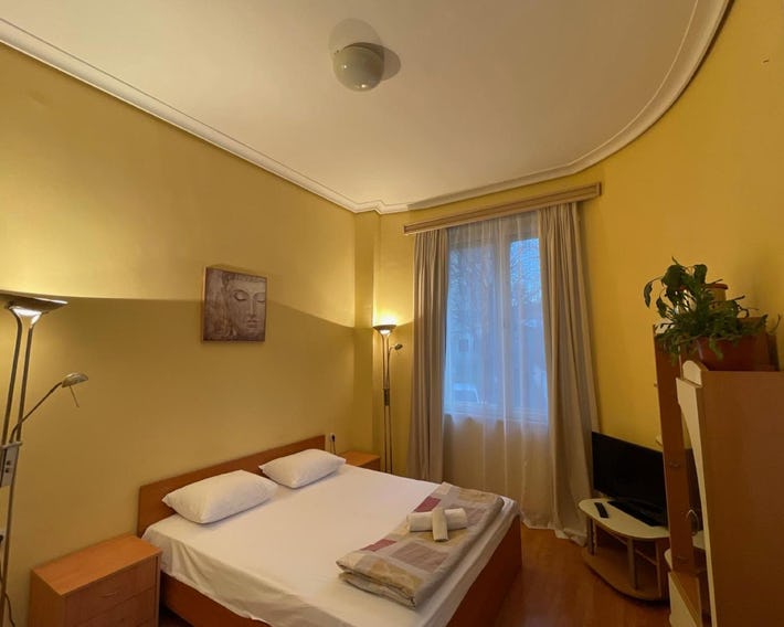 The English Guest House