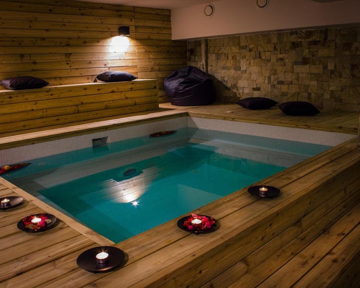 Trigrad Hotel