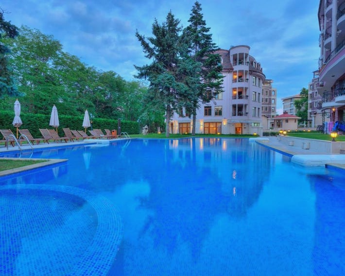 Purple Star Apartments