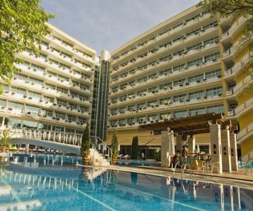Grand Hotel Nirvana