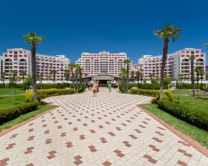 DIT Majestic Beach Resort