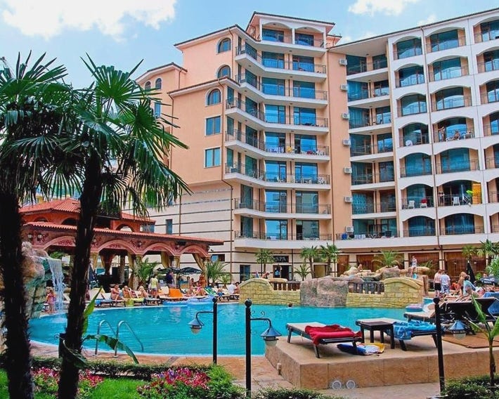 Karolina Hotel