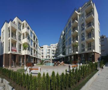 Apartments In Casa Del Sol Apartcomplex