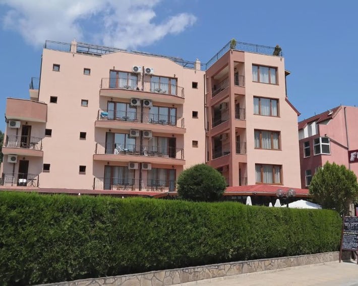Friends Family Hotel