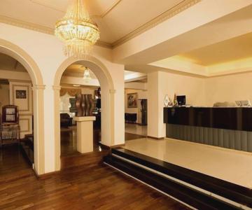 Avanti Hotel & Convention Center