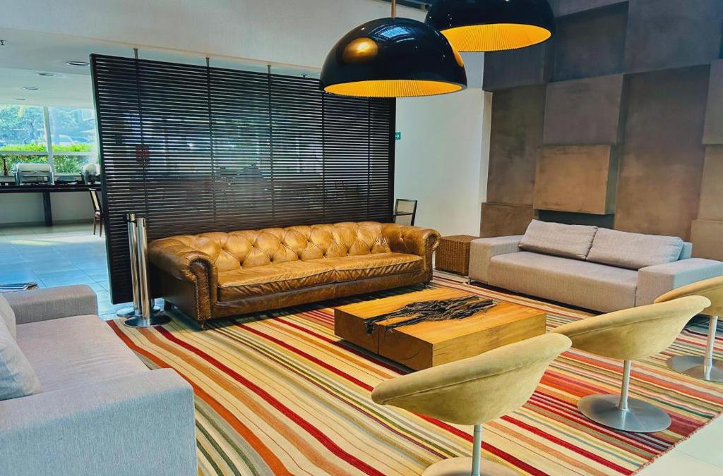 Naoum Hotel